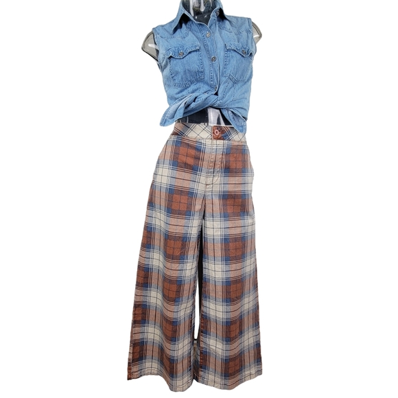 RVCA Niku High Rise Wide Leg Trousers - Picture 4 of 10